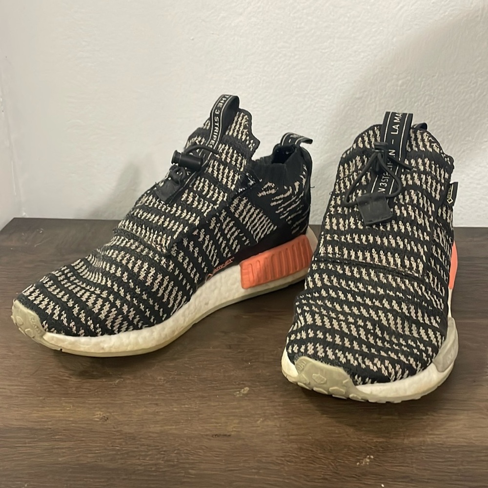Adidas NMD TS1 Gore-Tex Core Black/Sesame/Chalk Coral size 8.5